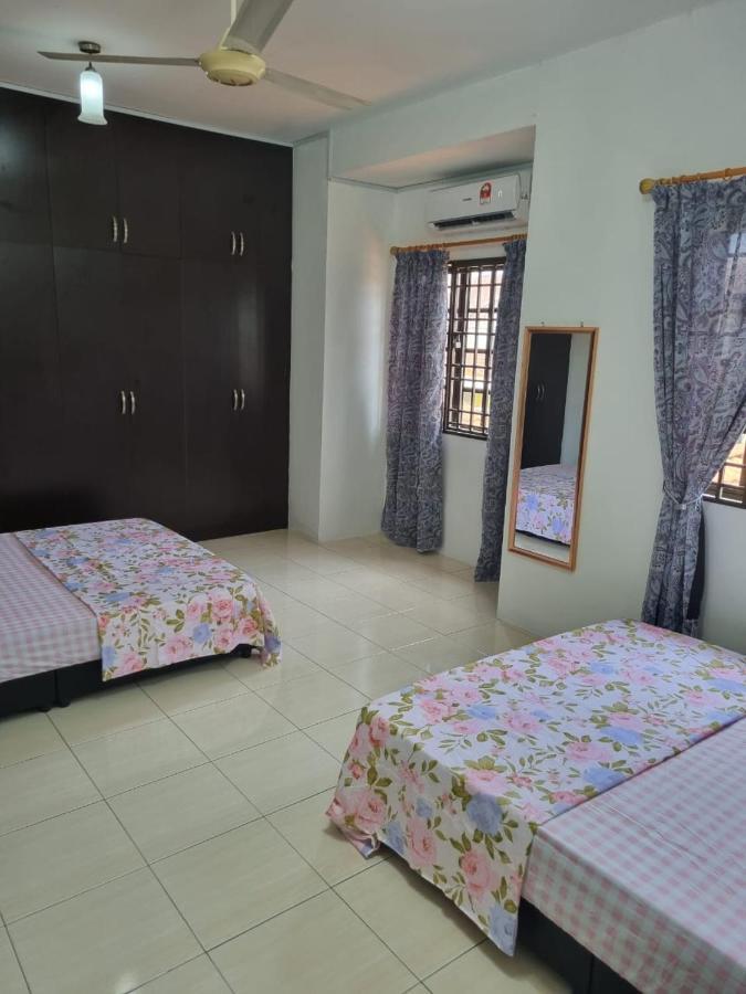 Private Pool Ssue Klebang Ipoh Homestay With High Speed Wifi Chemor Exterior photo