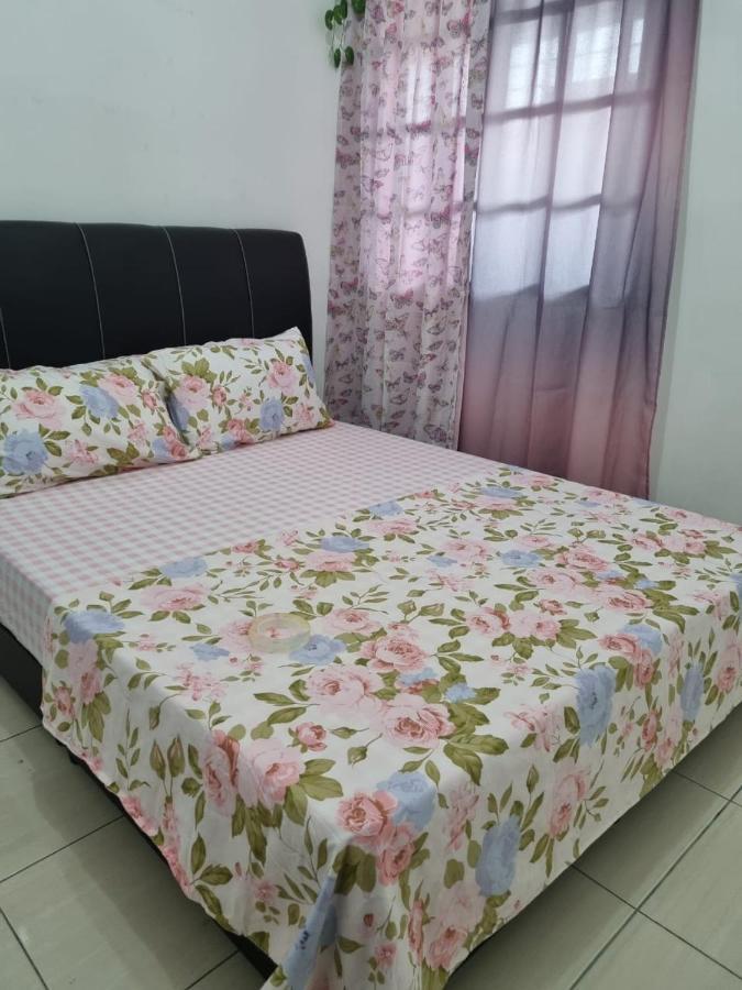 Private Pool Ssue Klebang Ipoh Homestay With High Speed Wifi Chemor Exterior photo