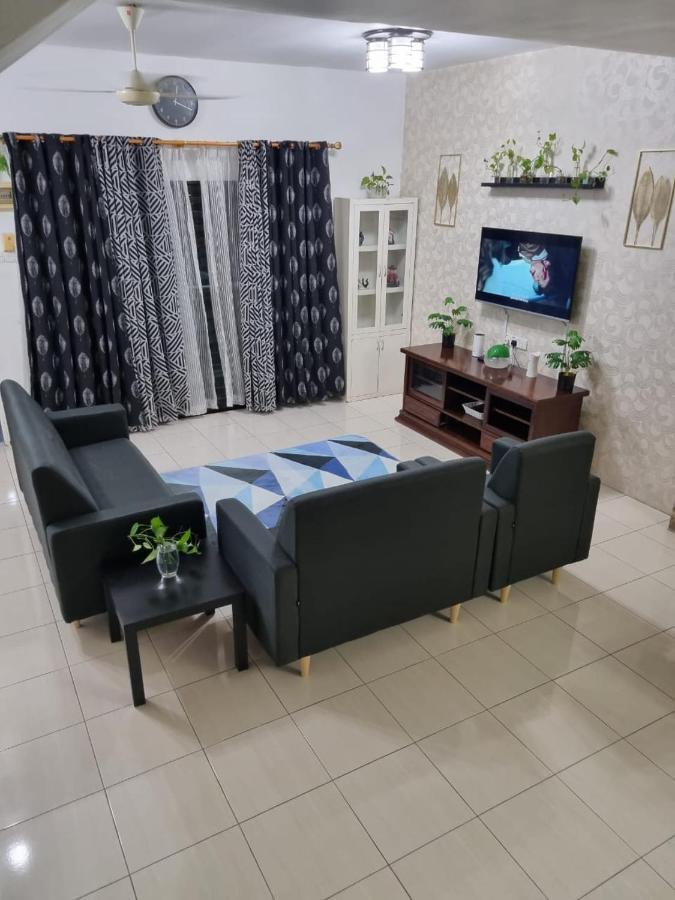Private Pool Ssue Klebang Ipoh Homestay With High Speed Wifi Chemor Exterior photo