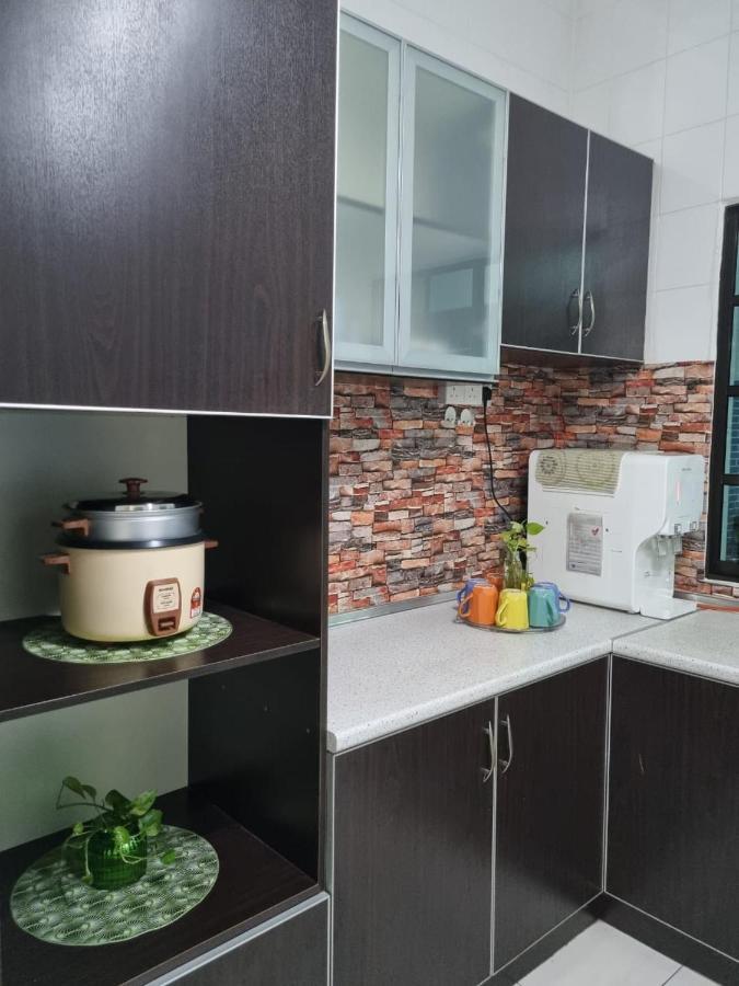 Private Pool Ssue Klebang Ipoh Homestay With High Speed Wifi Chemor Exterior photo
