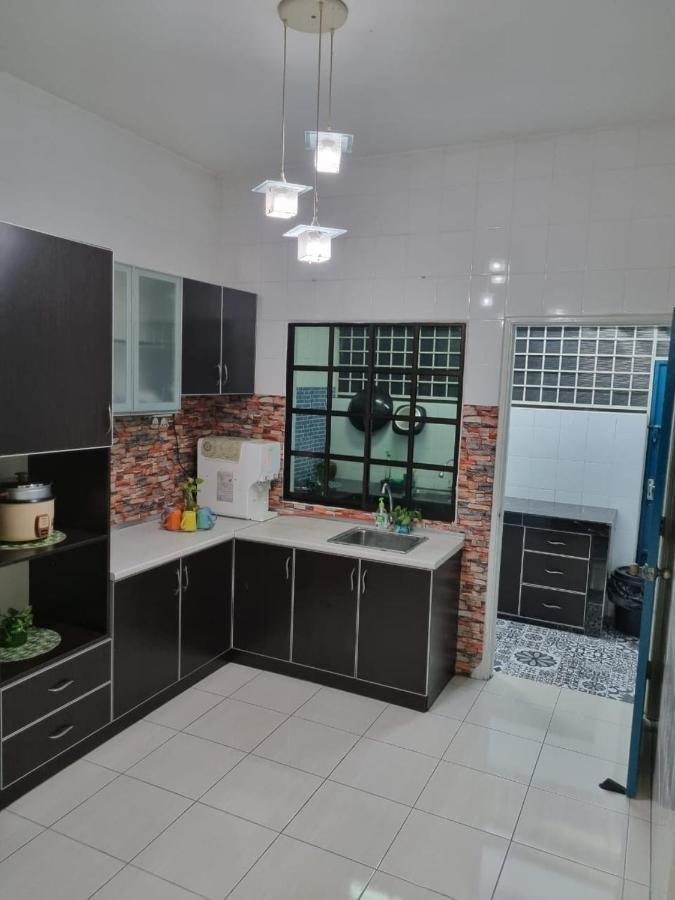 Private Pool Ssue Klebang Ipoh Homestay With High Speed Wifi Chemor Exterior photo